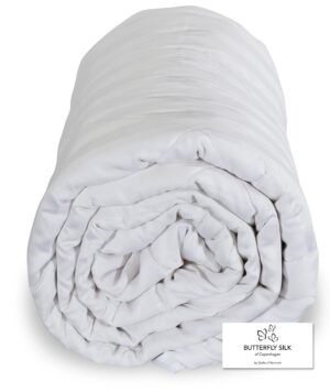 Junior silkedyne med bambus - 100x140 cm - Juniordyne helårs - Butterfly silke junior dyne