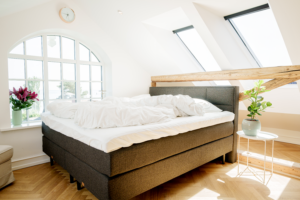 SÖVNN Comfort Kontinentalseng - 180x210 - Sort