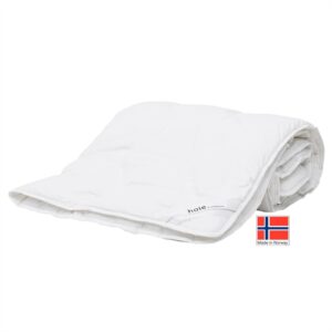 Helårsdyne - Svanemærket dyne - 140x220 cm - Med recirkuleret fiber - Neptun fiberdyne fra Høie of Scandinavia