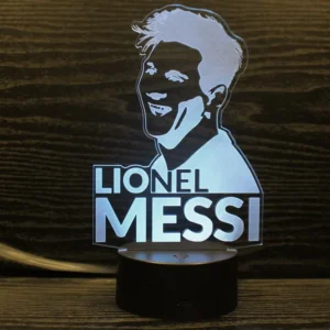 Messi 3D lampe. Lionel Messi natlampe. Farveskift mellem 7 farver.