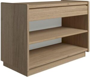 Krone 80 cm bredt sengebord i olieret egefiner med 1 skuffe og 1 hylde - Dansk produceret. 37 cm dybde Sokkel