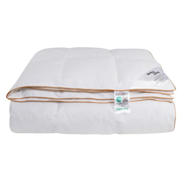 King size dyne 240x220 cm - 100% moskusdundyne - NOMITE helårsdyne (allergivenlig) - Ekstra fint bomuldssatin bolster - Borg Living Årsdynen 2025