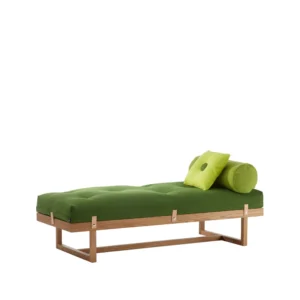 A2 Stay daybed stof grøn, ramme i olieret egetræ