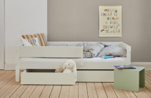 Manis-HÂ Huxie børneseng med sengehest - 200cmÂ -Â 90x200