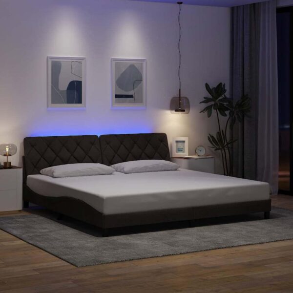Sengeramme med LED uden madras 200x200 cm stof mørkebrun