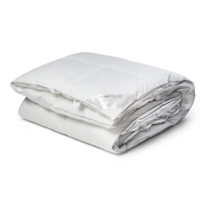 Helårsdyne - Blød og fyldig dunfiber dyne - 140x220 cm - Nordstrand Home allergivenlig fiberdyne