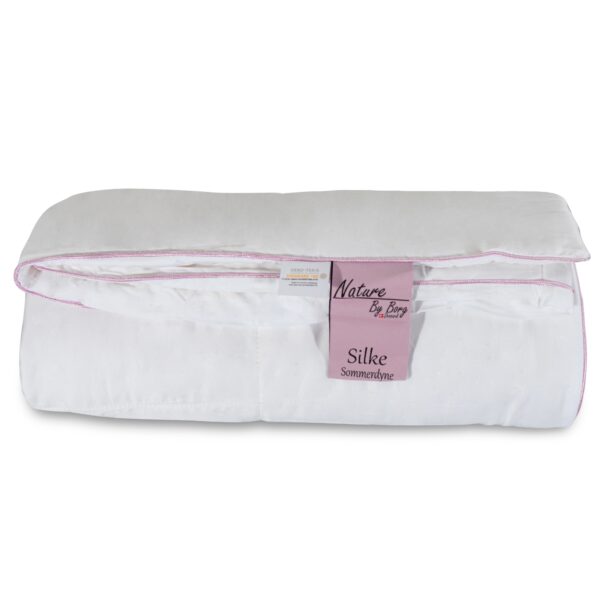 Sommer silkedyne med bambus - 150x210 cm - Bambus dyne med fyld af morbærsilke - Helårsdyne - Nature By Borg