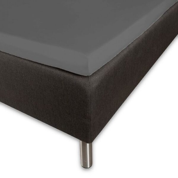 Blødt kuvertlagen 90x200 cm - 100% bomuldssatin - 8 cm i højden - Antracit gråt lagen til topmadras - Borås Cotton Cloud satin lagen