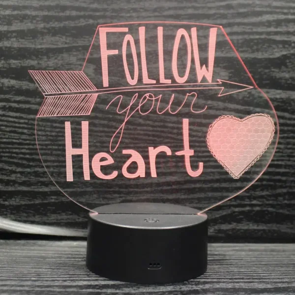 Follow Your Heart 3D lampe. Sød kærligheds natlampe. Farveskift mellem 7 farver.