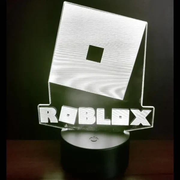 Roblox 3D lampe. Natlampe med et lysende Roblox logo. Farveskift mellem 7 farver.