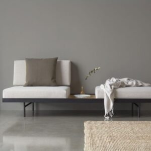 Innovation Living Puri Daybed - Natural med valnød bord | Møbelsalg.dk
